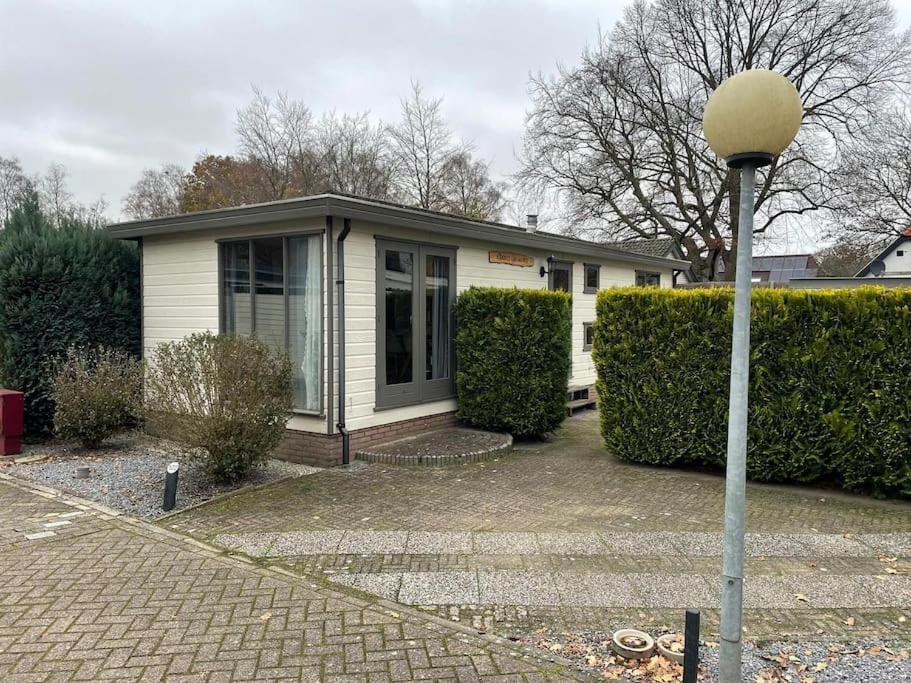 Gezellig Chalet Op De Prachtige Veluwe Putten Exterior photo